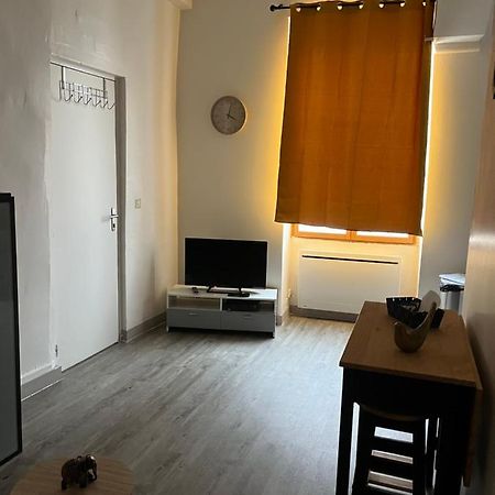 Chablis : Studio En Plein Centre Ville ภายนอก รูปภาพ