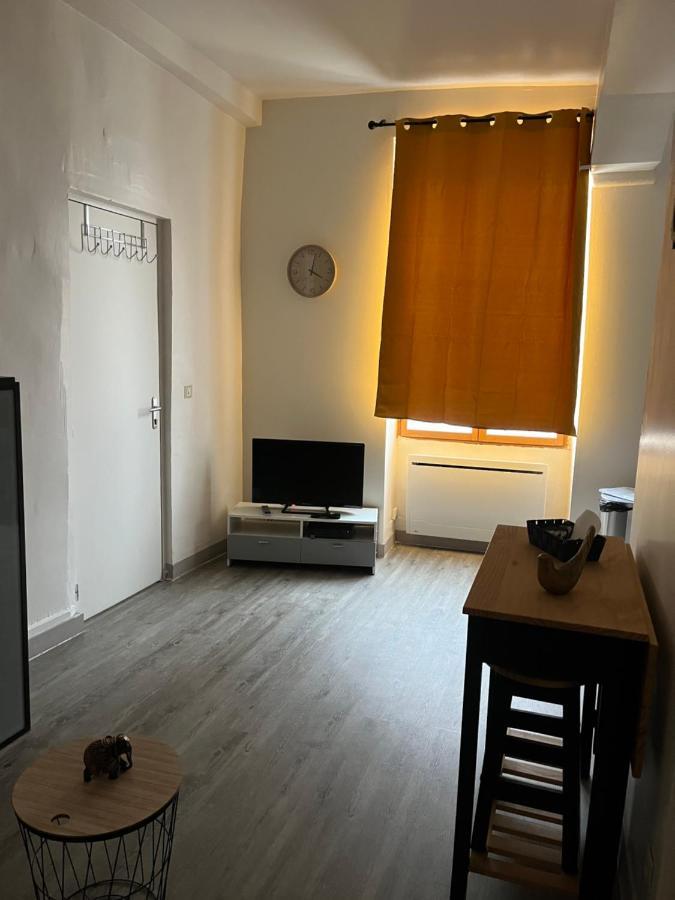 Chablis : Studio En Plein Centre Ville ภายนอก รูปภาพ