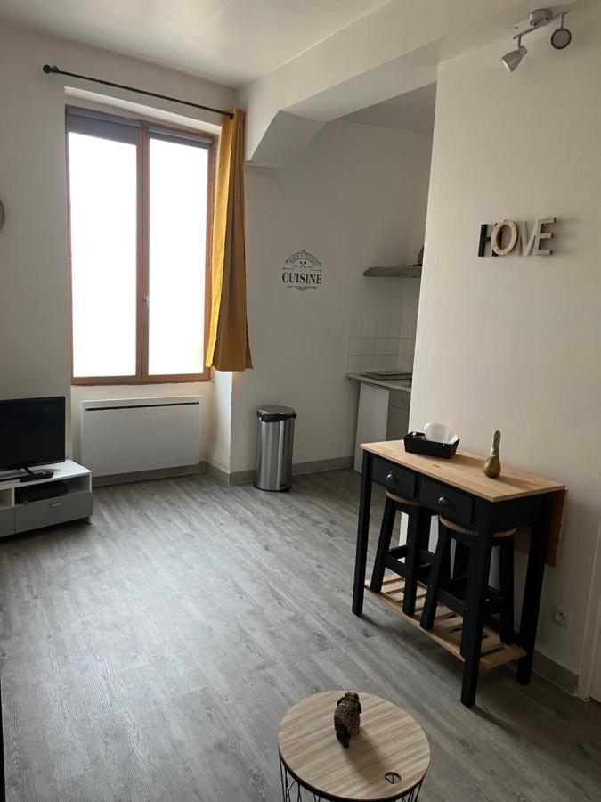 Chablis : Studio En Plein Centre Ville ภายนอก รูปภาพ
